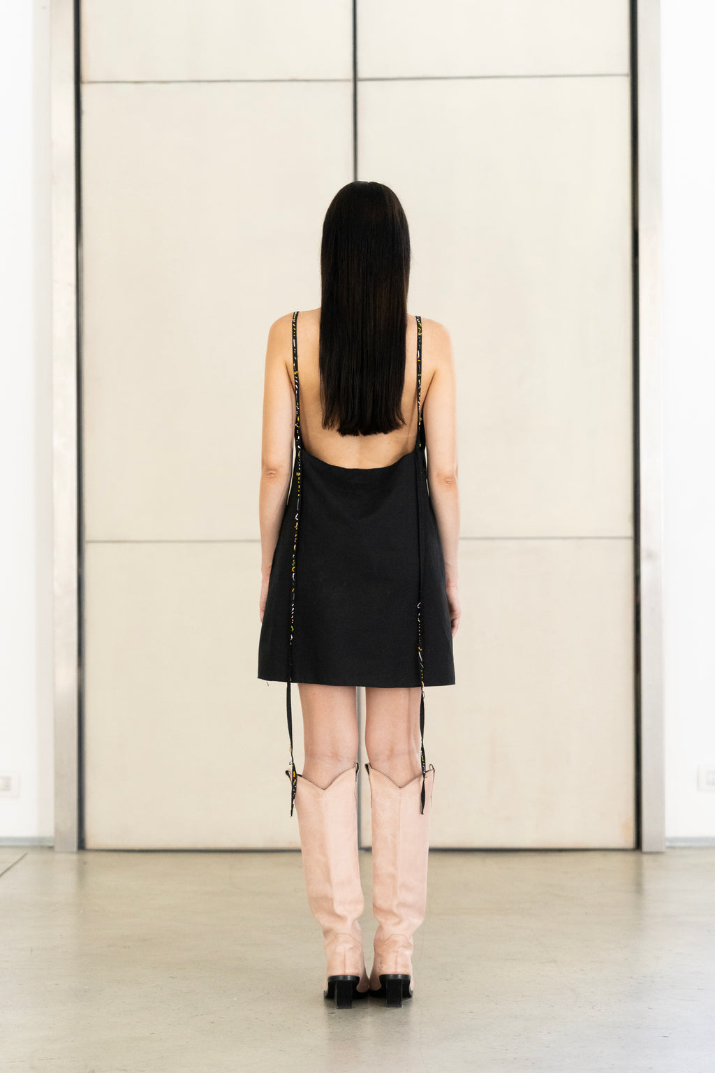 Carmela Short Dress Black