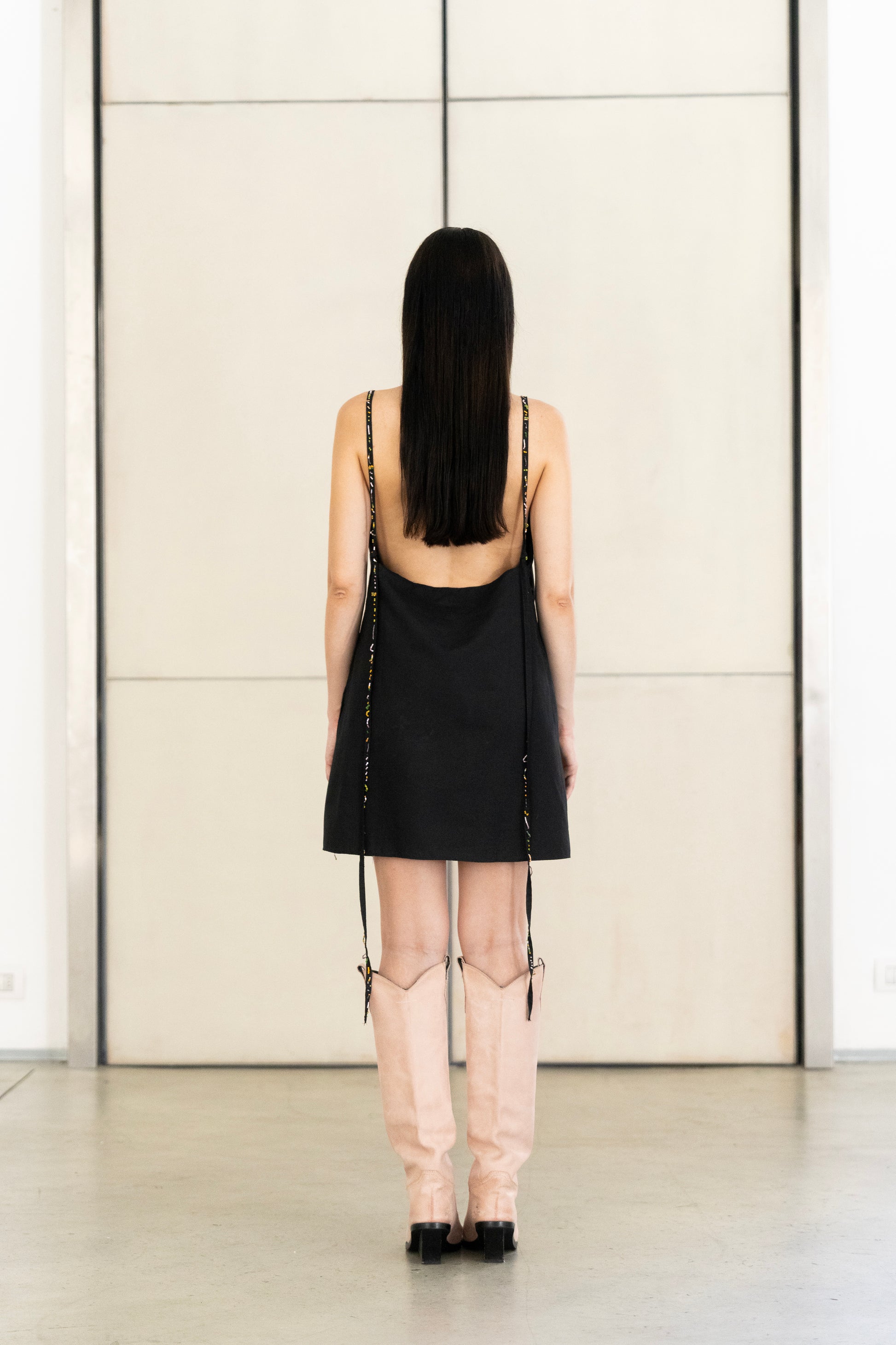 Carmela Short Dress Black